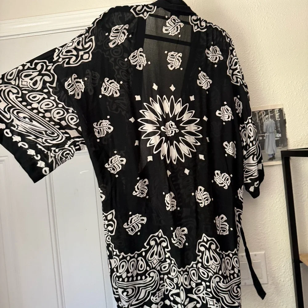 JONNY COTA black and white paisley print rayon kimono sleeve wrap top duster - Picture 7 of 9